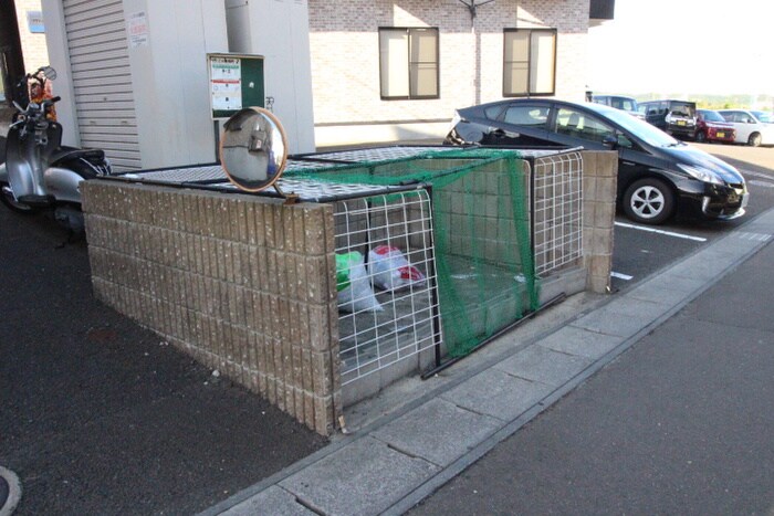 物件外観写真3　(建物設備)