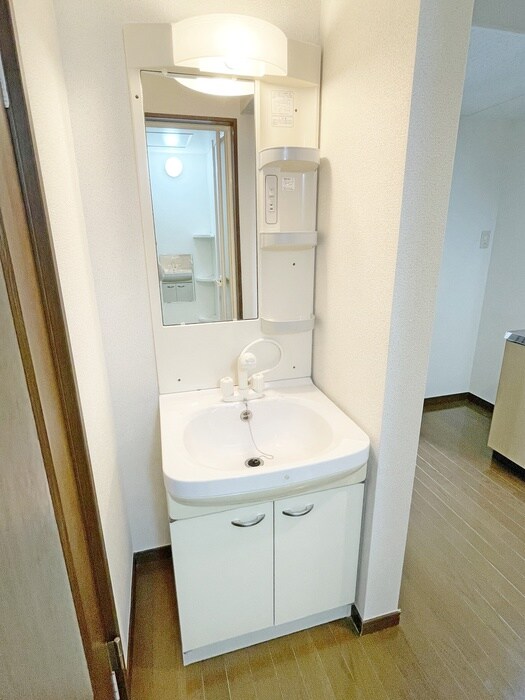 物件内観写真12　(洗面)