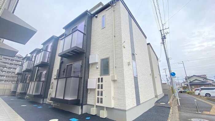 物件外観写真1　(外観写真)