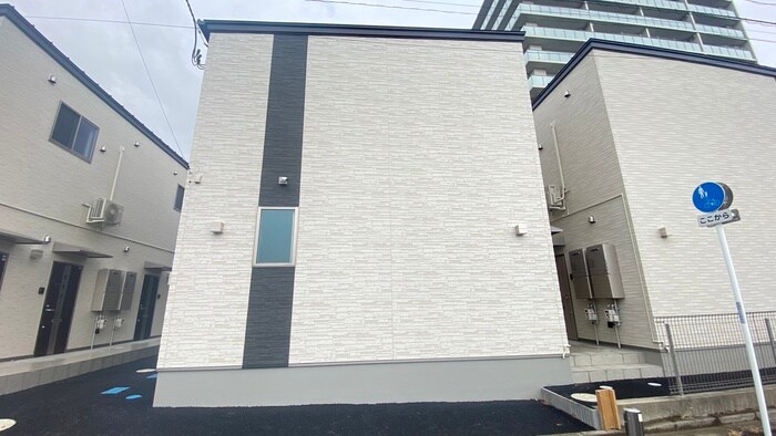 物件外観写真2　(外観写真)