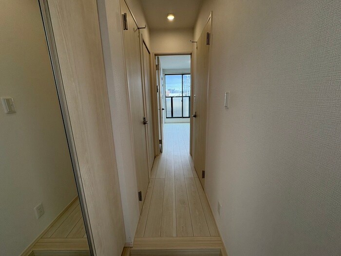 物件内観写真15　(廊下)