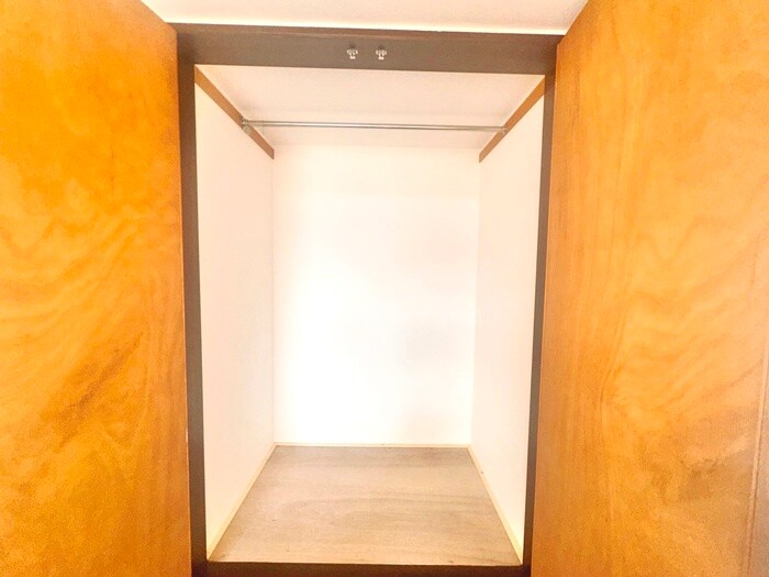 物件内観写真11　(収納)