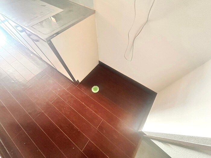 物件内観写真14　(洗濯機置場)