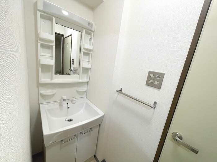 物件内観写真13　(洗面)