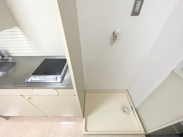 物件内観写真14　(洗濯機置場)