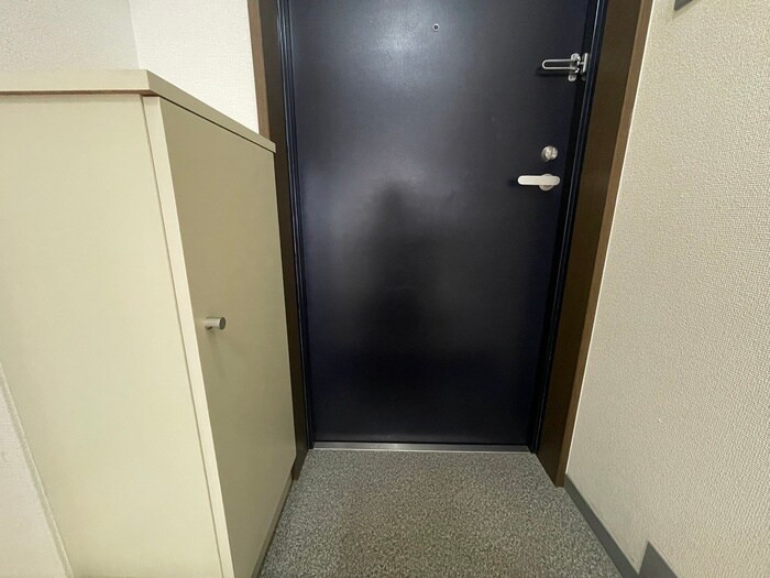物件内観写真19　(玄関)
