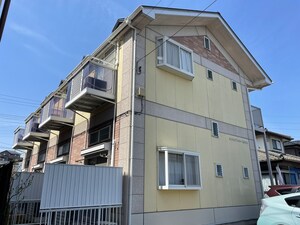 ｴｸｾﾙｼｬﾄｰ南中山外観写真