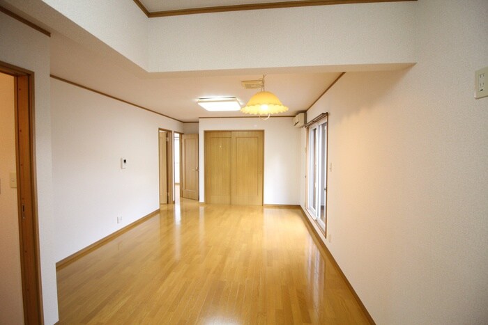 物件内観写真9　(居室)