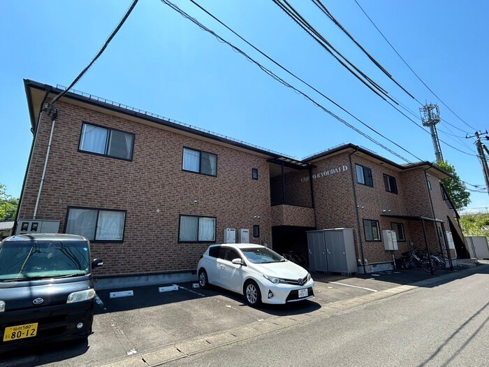 物件外観写真3　(駐車場)