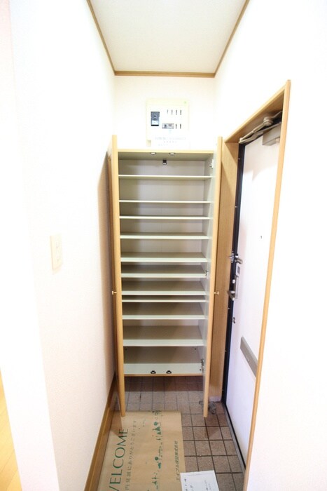 物件内観写真19　(靴箱)