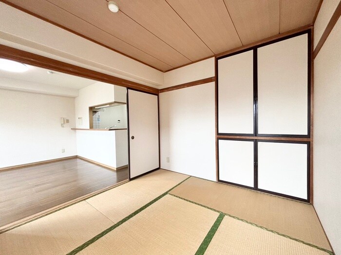 物件内観写真8　(居室)