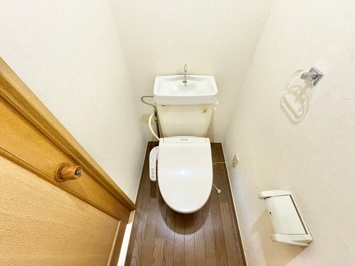 物件内観写真11　(トイレ)