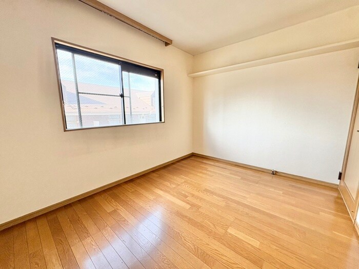 物件内観写真16　(居室)