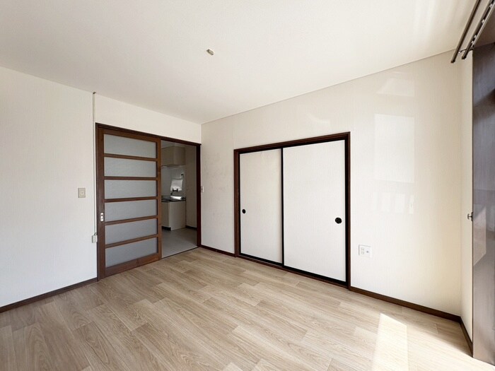 物件内観写真8　(居室)