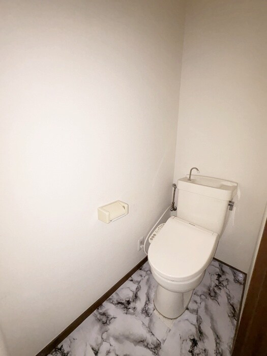 物件内観写真12　(トイレ)
