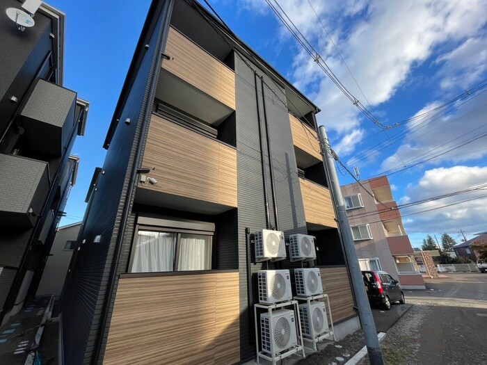 物件外観写真2　(外観写真)