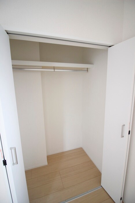 物件内観写真10　(収納)