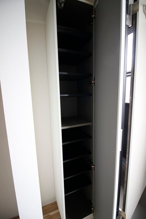 物件内観写真18　(靴箱)