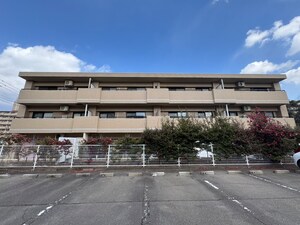 カヤバプラザＢ館外観写真
