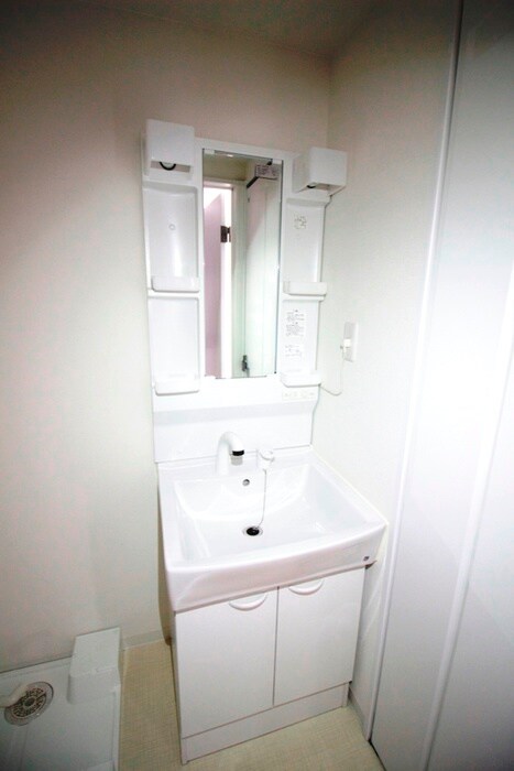 物件内観写真10　(洗面)