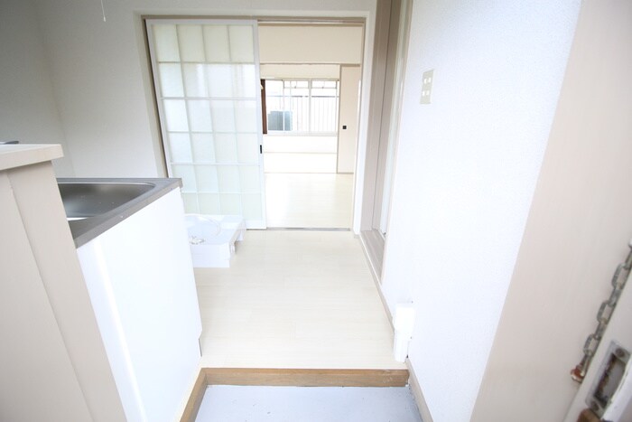 物件内観写真15　(廊下)