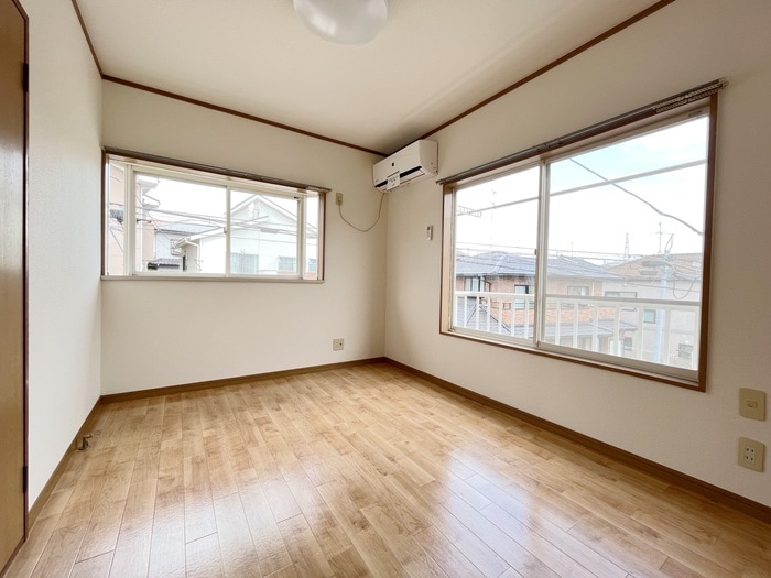 マルヤパラ－ストの居室