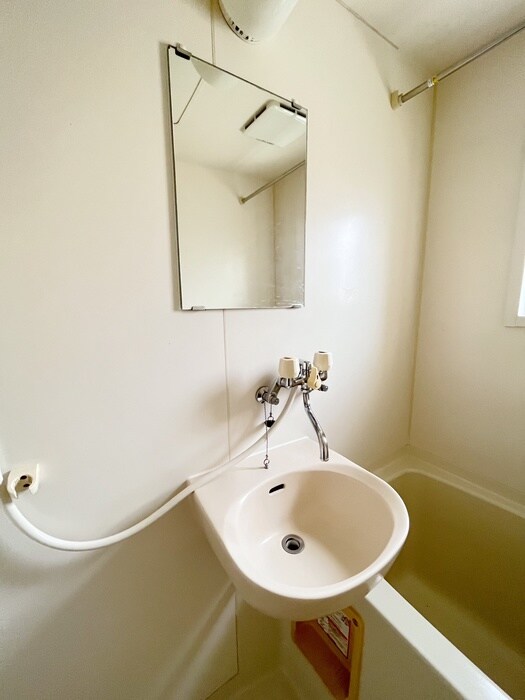 物件内観写真11　(洗面)
