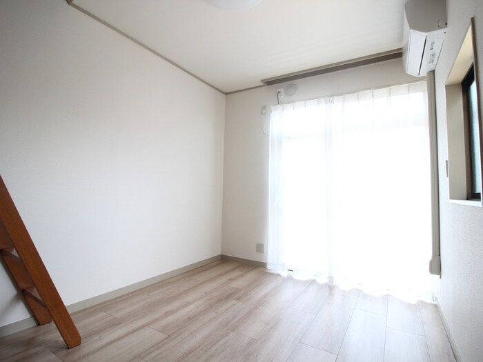 物件内観写真7　(居室)