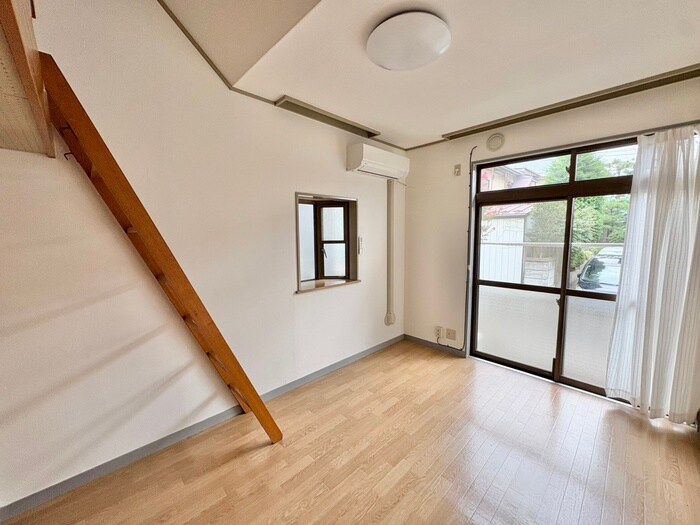 物件内観写真9　(居室)