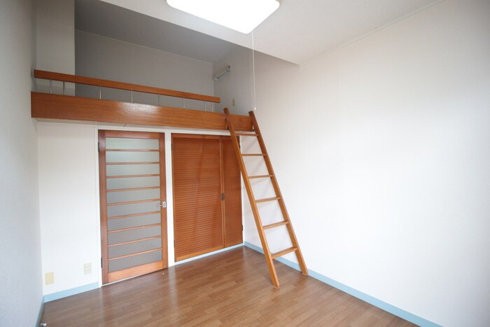 物件内観写真11　(居室)