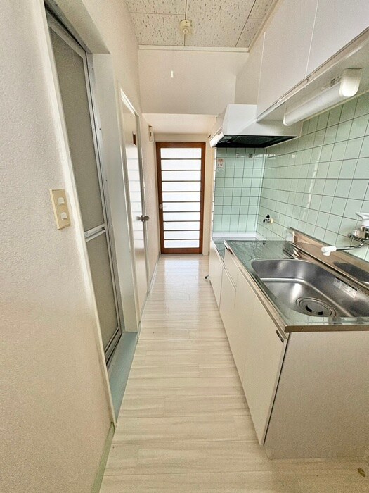 物件内観写真17　(玄関)