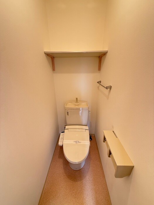 物件内観写真11　(トイレ)