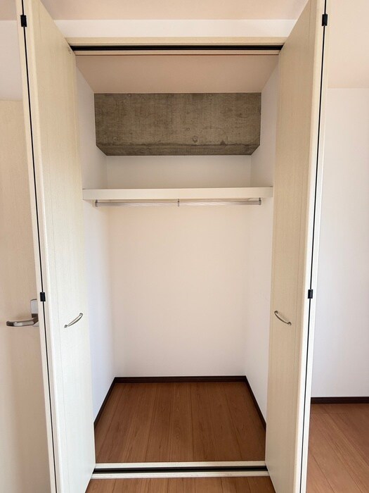 物件内観写真13　(収納)