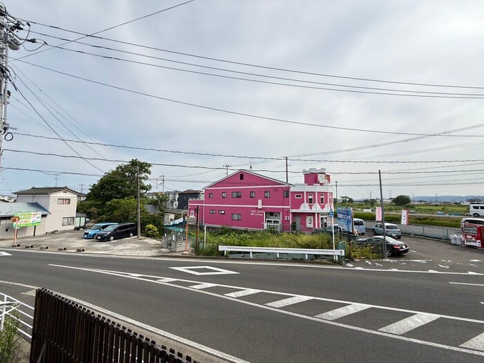 物件内観写真18　(室内からの展望)