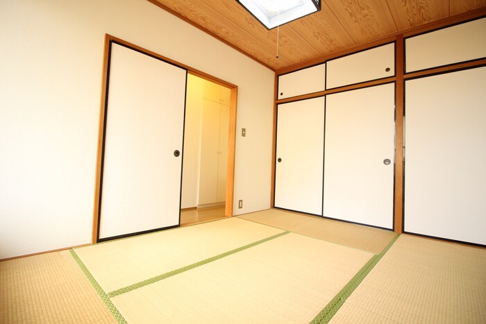 物件内観写真5　(居室)