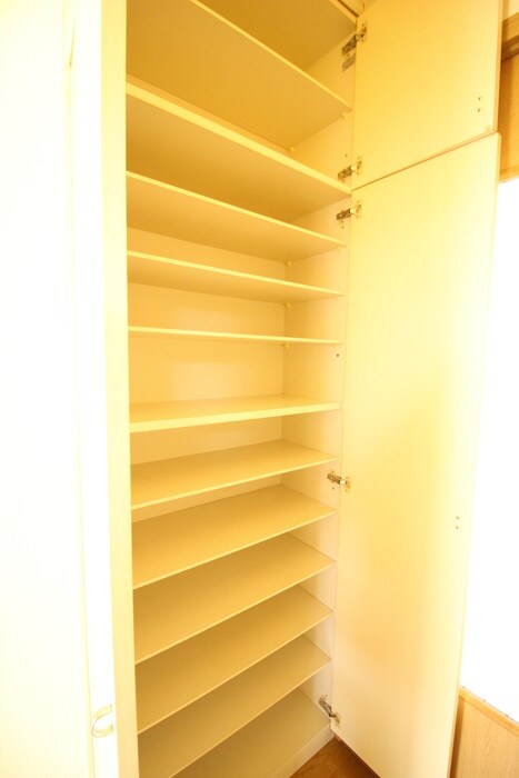 物件内観写真16　(靴箱)