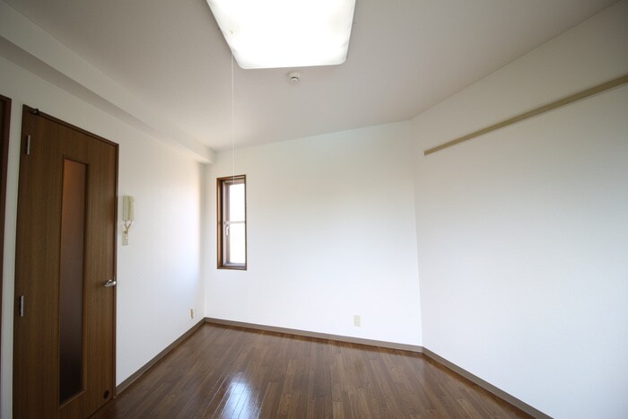 物件内観写真18　(居室)