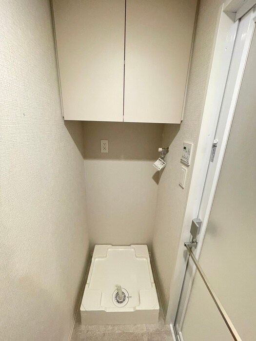 物件内観写真13　(洗濯機置場)