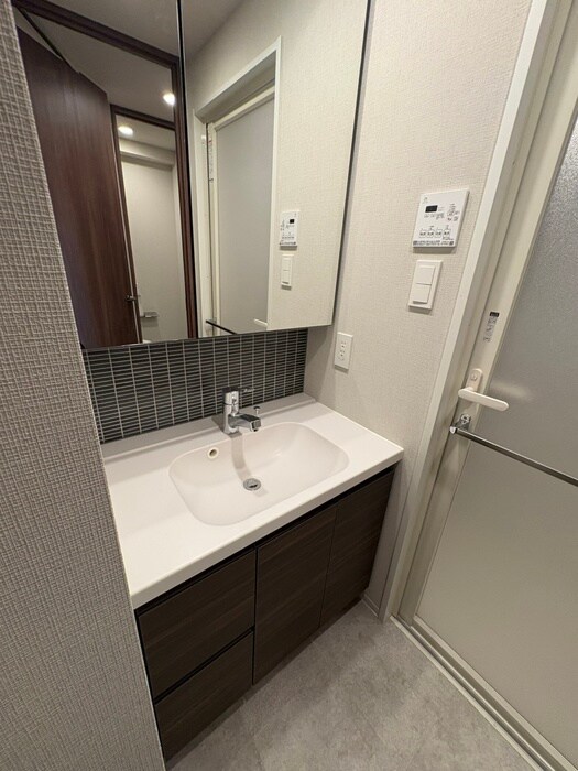 物件内観写真13　(洗面)