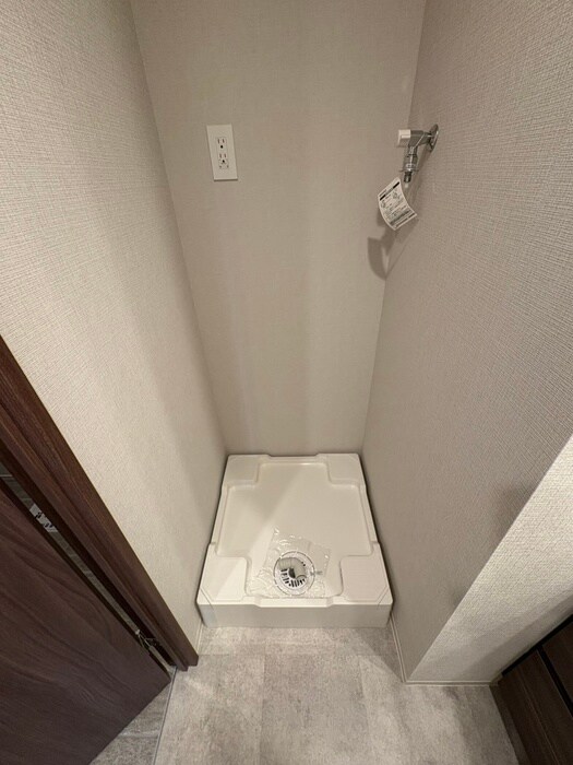 物件内観写真14　(洗濯機置場)