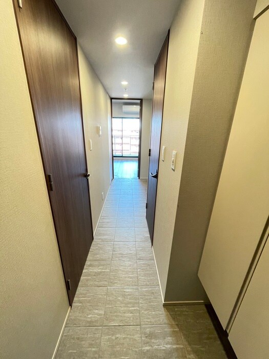 物件内観写真17　(玄関)