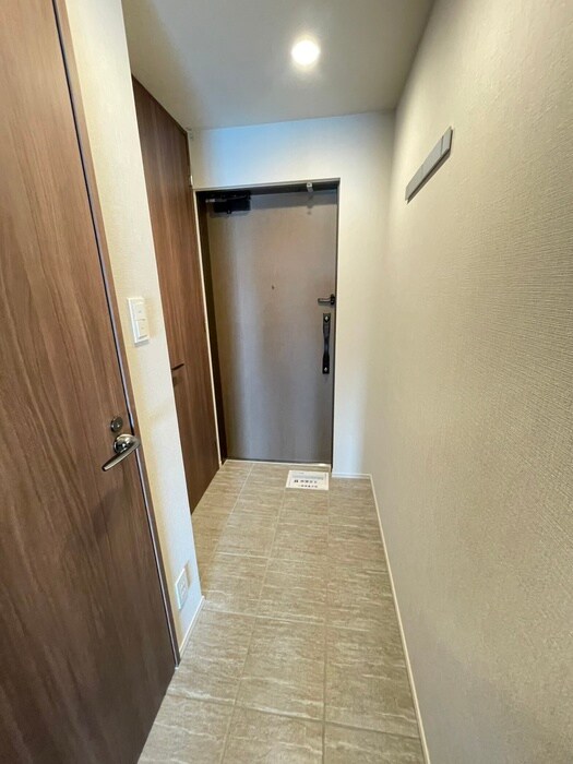 物件内観写真17　(玄関)