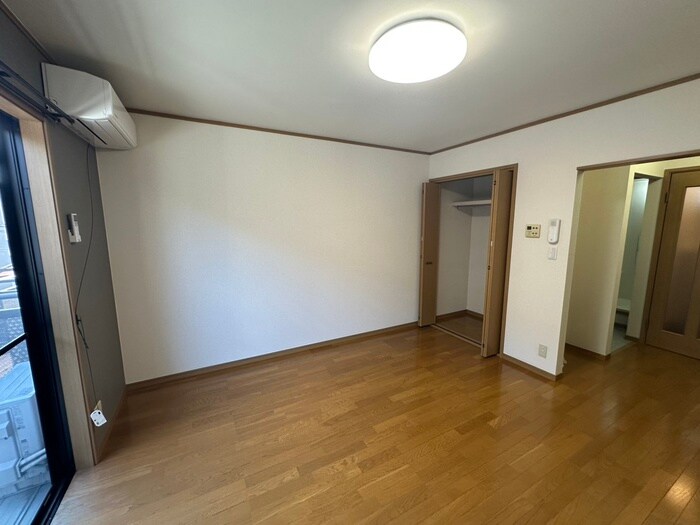 物件内観写真9　(居室)