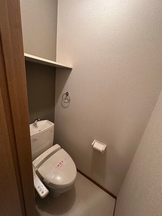 物件内観写真15　(トイレ)