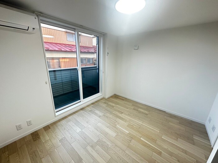 物件内観写真10　(居室)