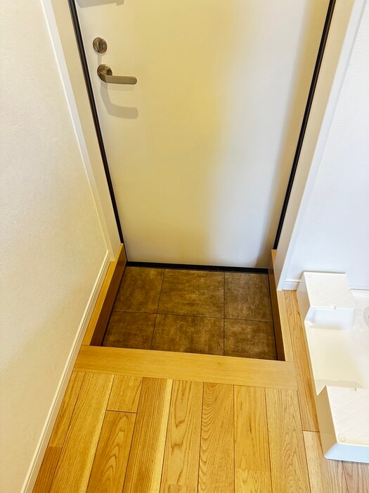 物件内観写真17　(玄関)