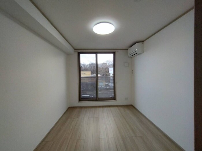 物件内観写真19　(居室)