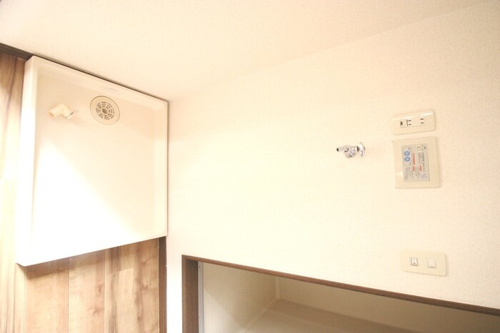 物件内観写真14　(洗濯機置場)