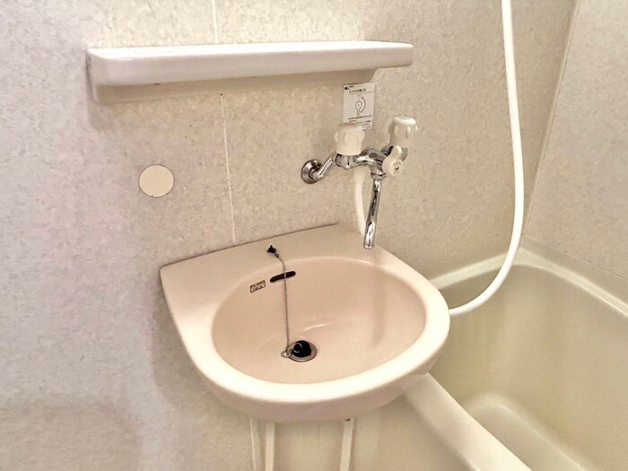 物件内観写真11　(洗面)