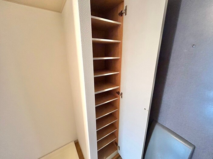 物件内観写真15　(靴箱)